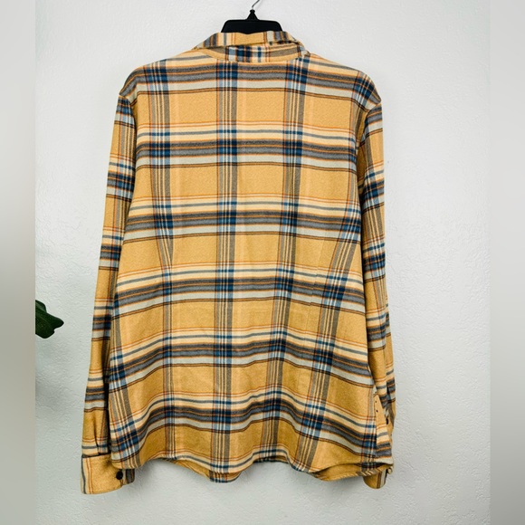 Patagonia Men’s Yellow Blue Plaid Long Sleeve Button Down Shirt - Picture 6 of 7